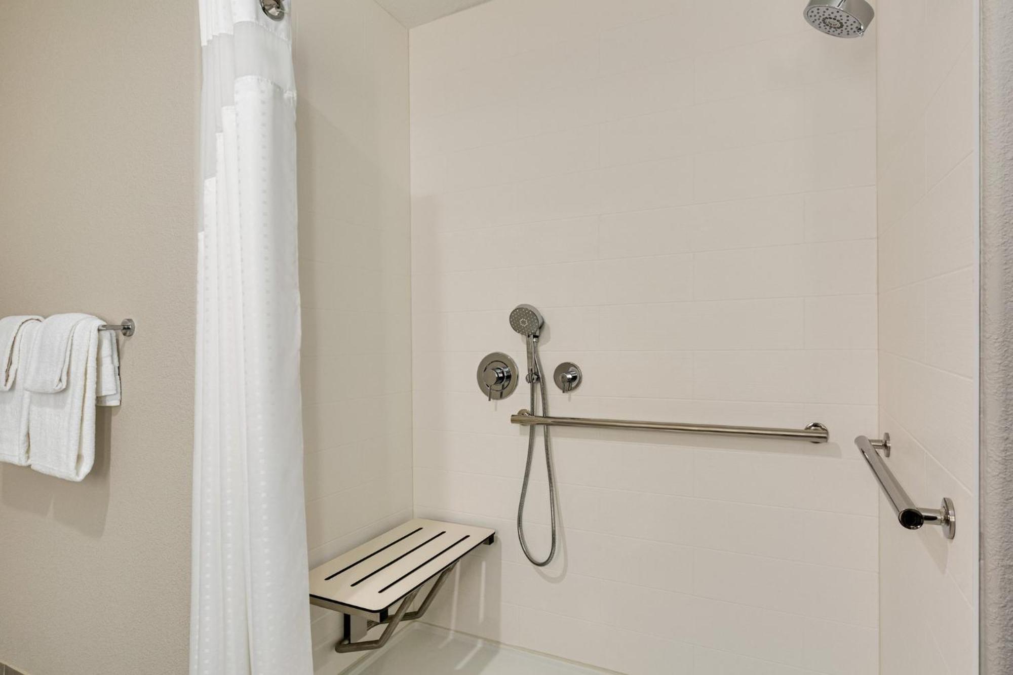 Holiday Inn Express & Suites Hayward - Castro Valley By Ihg Zewnętrze zdjęcie